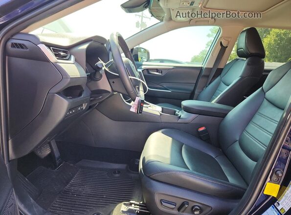 4T3B6RFV4NU083093 2022 TOYOTA RAV4 Blue Вид салону спереду