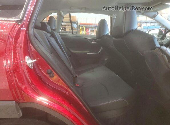 4T3B6RFV4RU150152 2024 TOYOTA RAV4 Red Вид задньої частини салону