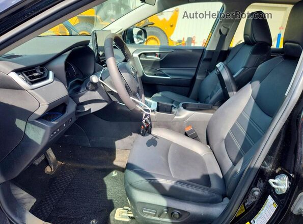 4T3B6RFV5PU127573 2023 TOYOTA RAV4 Black Вид салону спереду