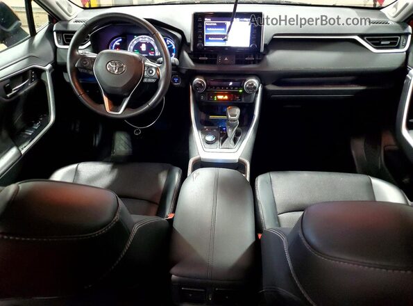 4T3D6RFV5MU019944 2021 TOYOTA RAV4 Red Widok deski rozdzielczej