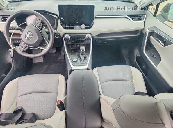 4T3D6RFV7PU138664 2023 TOYOTA RAV4 Gray წინა პანელის ხედი