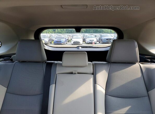 4T3D6RFV9PU134969 2023 TOYOTA RAV4 Серебряный Вид задних сидений