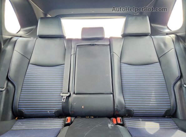 4T3E6RFV0PU107776 2023 TOYOTA RAV4 Silver Vista de los asientos traseros