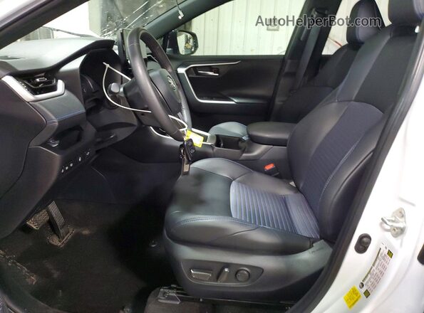 4T3E6RFV1RU169285 2024 TOYOTA RAV4 White Вид салону спереду