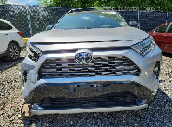 4T3E6RFV2MU048208 2021 TOYOTA RAV4 Серебряный Вид спереди