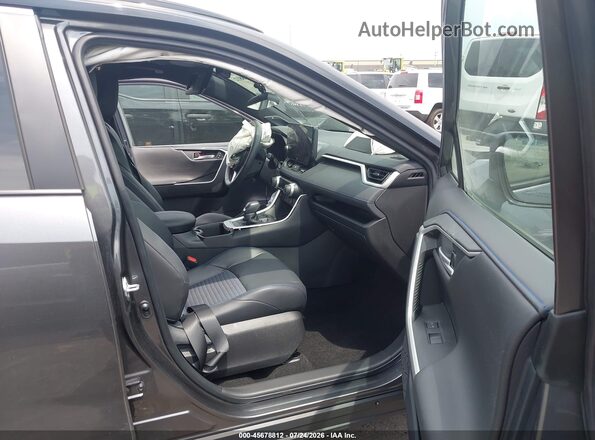 4T3E6RFV2RU144556 2024 TOYOTA RAV4 HYBRID Gray Front interior view
