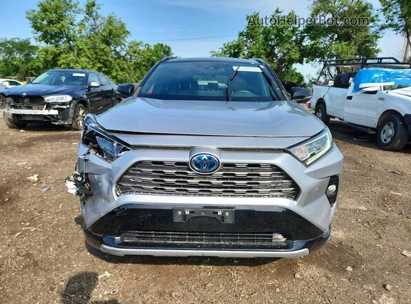 4T3E6RFV3MU051439 2021 TOYOTA RAV4 Серебряный Вид спереди
