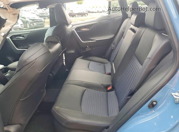 4T3E6RFV3SU179063 2025 TOYOTA RAV4 Blue Rear interior view