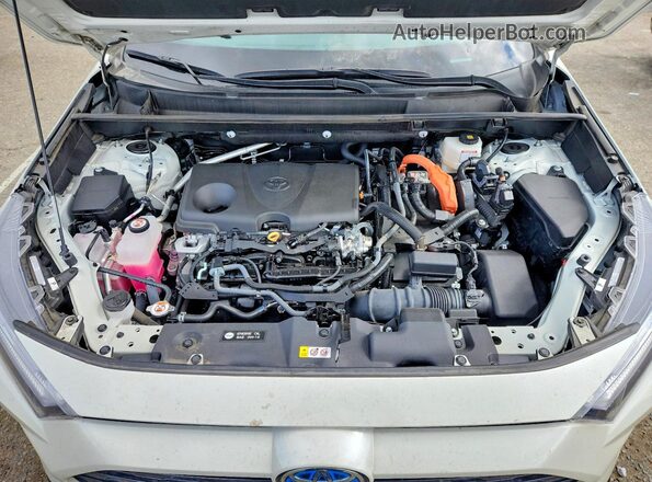 4T3E6RFV7NU089404 2022 TOYOTA RAV4 White Widok wnętrza z tyłu