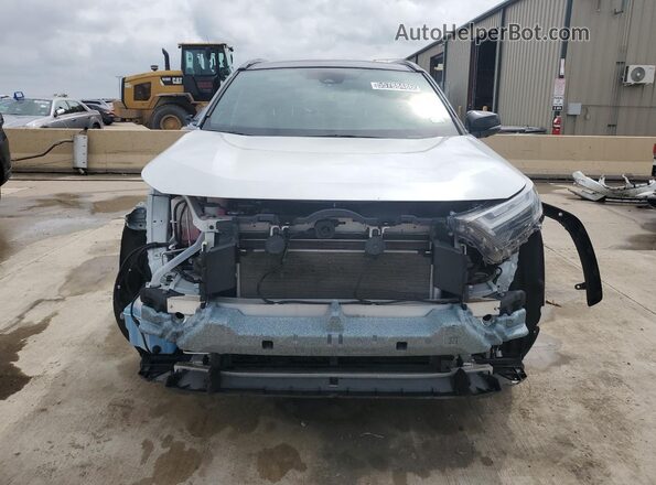 4T3E6RFV8RU148028 2024 TOYOTA RAV4 White VIN კოდის სტიკერის ხედი