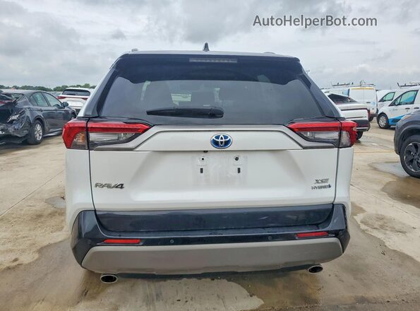 4T3E6RFV8RU148028 2024 TOYOTA RAV4 White უკანა ხედი