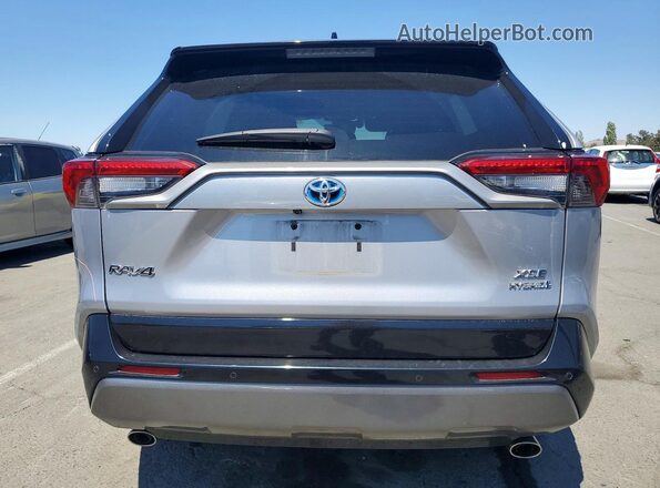 4T3E6RFVXMU057576 2021 TOYOTA RAV4 Silver უკანა ხედი