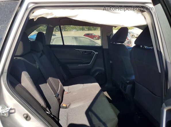 4T3LWRFV0PU102830 2023 TOYOTA RAV4 Silver Widok wnętrza z tyłu