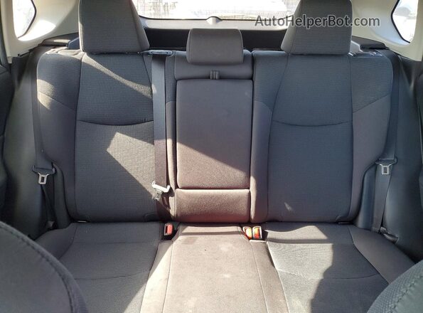 4T3LWRFV0PU102830 2023 TOYOTA RAV4 Silver Widok tylnych siedzeń