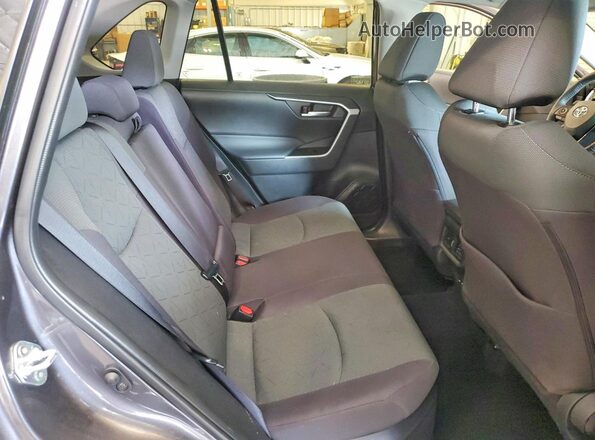 4T3RWRFV0RU118569 2024 TOYOTA RAV4 Gray Rear interior view