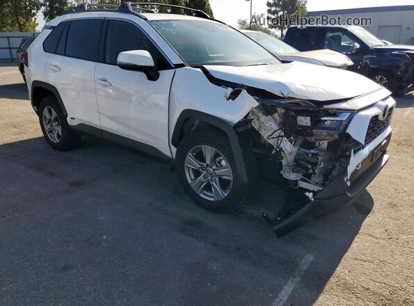 4T3RWRFV0SU209072 2025 TOYOTA RAV4 White Front right