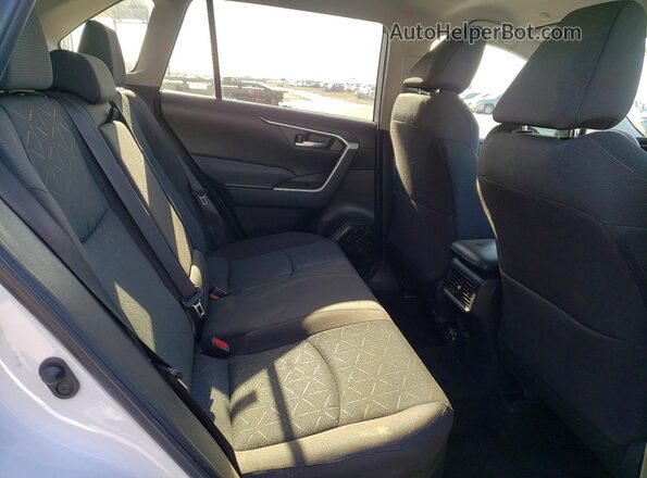4T3RWRFV1RU142170 2024 TOYOTA RAV4 Белый Вид задней части салона