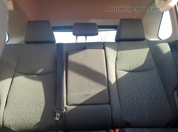 4T3RWRFV2NU067618 2022 TOYOTA RAV4 Бордовый Вид задних сидений