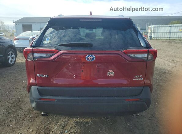 4T3RWRFV2NU067618 2022 TOYOTA RAV4 Бордовый Вид сзади
