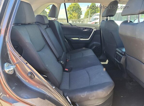 4T3RWRFV2RU143425 2024 TOYOTA RAV4 Gray Rear interior view
