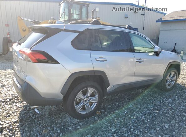 4T3RWRFV6NU063541 2022 TOYOTA RAV4 Silver 