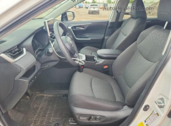 4T3RWRFV6RU126580 2024 TOYOTA RAV4 White Widok wnętrza z przodu