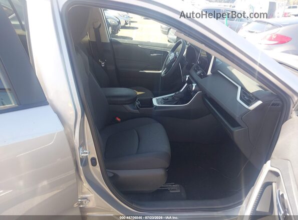 4T3RWRFV8RU133398 2024 TOYOTA RAV4 HYBRID Silver Սալոնի դիմացի տեսք