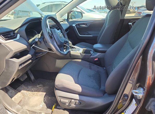 4T3RWRFVXPU095458 2023 TOYOTA RAV4 Gray Вид салону спереду