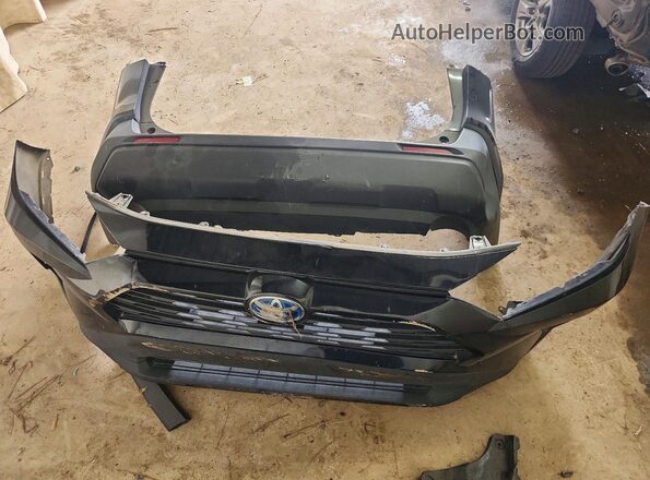 4T3RWRFVXRU149750 2024 TOYOTA RAV4 Black Widok naklejki z numerem VIN