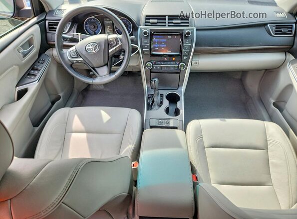 4T4BF1FK1GR580451 2016 TOYOTA CAMRY Gray Dashboard view