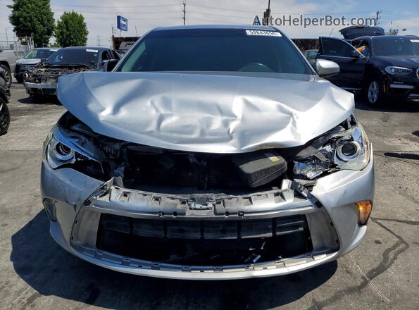 4T4BF1FK2GR517620 2016 TOYOTA CAMRY Серебряный Вид спереди