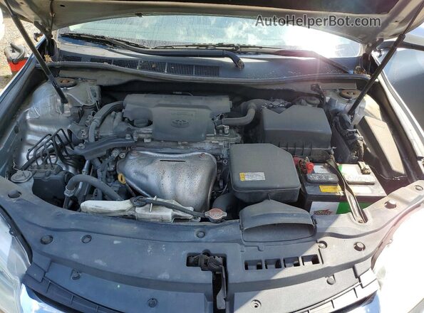 4T4BF1FK2GR533428 2016 TOYOTA CAMRY Silver Rear interior view
