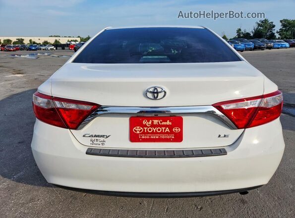 4T4BF1FK3GR542591 2016 TOYOTA CAMRY White Rear view