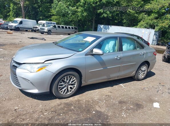 4T4BF1FK4GR580105 2016 TOYOTA CAMRY Silver სალონის 360-გრადუსიანი ხედი