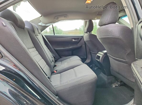 4T4BF1FK5GR526599 2016 TOYOTA CAMRY Teal Rear seats view