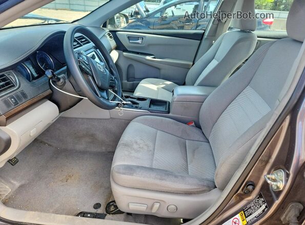 4T4BF1FK5GR549753 2016 TOYOTA CAMRY Gray Widok wnętrza z przodu
