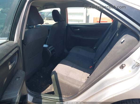 4T4BF1FK5GR554032 2016 TOYOTA CAMRY Silver Widok naklejki z numerem VIN
