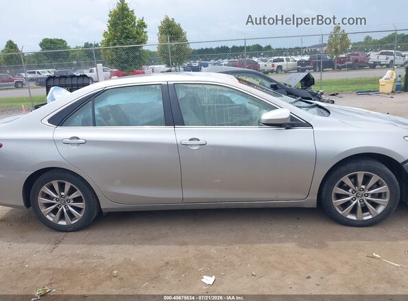 4T4BF1FK5GR565726 2016 TOYOTA CAMRY Silver Vista interior trasera