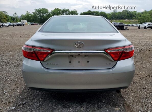 4T4BF1FK7GR552900 2016 TOYOTA CAMRY Silver Rear view