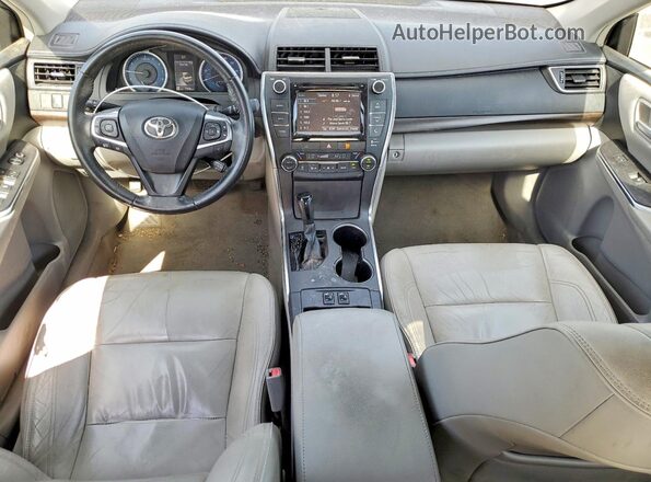 4T4BF1FKXGR559324 2016 TOYOTA CAMRY Silver Вид панелі приладів