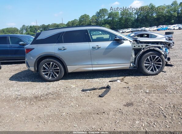 4W5KHNRL2RZ516433 2024 ACURA ZDX Gray Widok wnętrza z tyłu