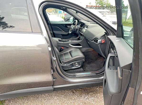 SADCK2FN4KA352120 2019 JAGUAR F-PACE Gray Вид ззаду