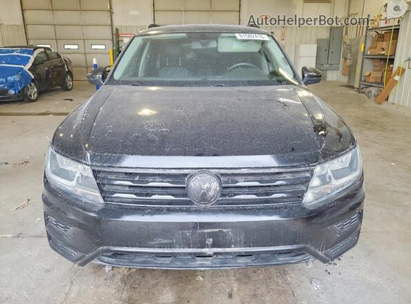 3VV3B7AX7JM106568 2018 VOLKSWAGEN TIGUAN Black Вид ззаду