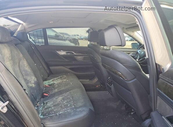 WBA7E2C55HG740100 2017 BMW 7 SERIES Black Widok wnętrza z tyłu