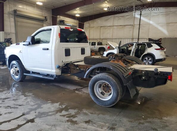 3C7WRSAL4PG526600 2023 RAM 3500 White Rear right