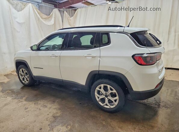 3C4NJDBN1ST598012 2025 JEEP COMPASS White Tył prawy