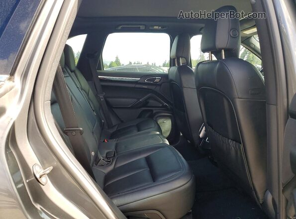 WP1AE2A21GLA17348 2016 PORSCHE CAYENNE Gray Widok komory silnika