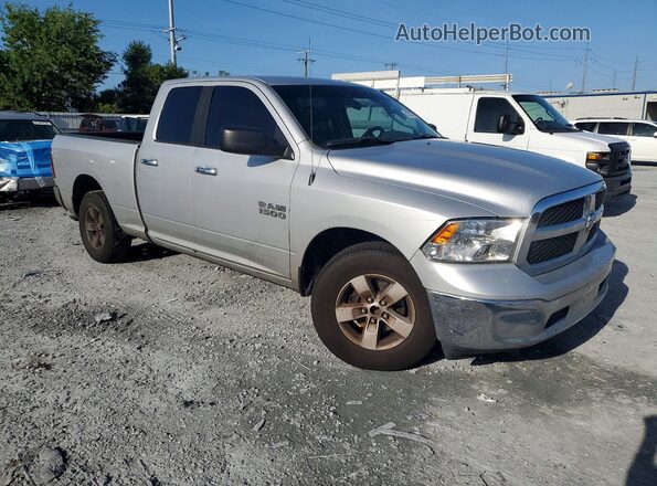 1C6RR6GG1JS126853 2018 RAM 1500 Серебряный Вид спереди