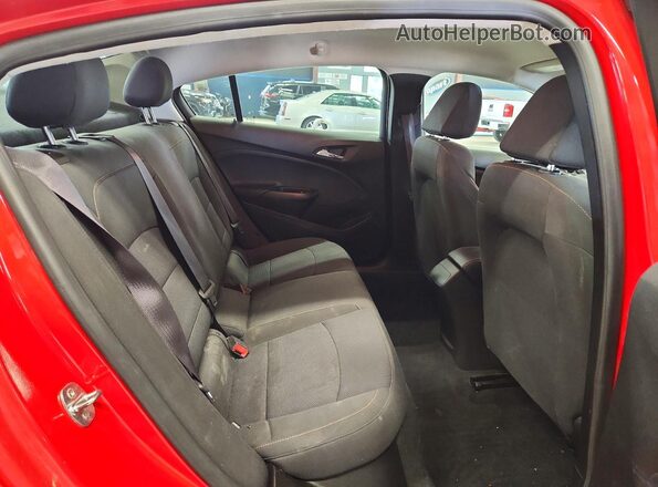 1G1BC5SM3H7140603 2017 CHEVROLET CRUZE Red Widok wnętrza z tyłu