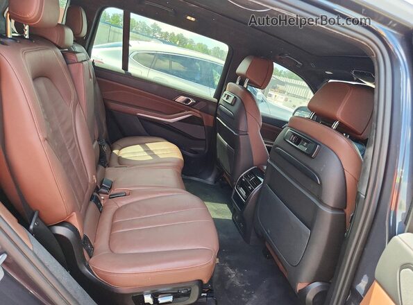 5UXCX4C53KLS39033 2019 BMW X7 Gray Շարժիչի բաժամունքի տեսք